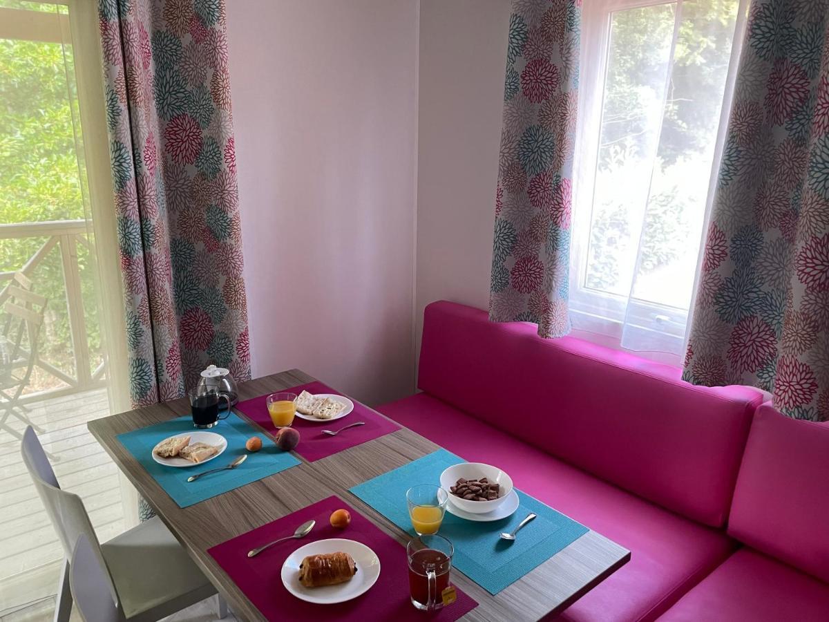 Le Vrai Paradis Estreboeuf Luaran gambar